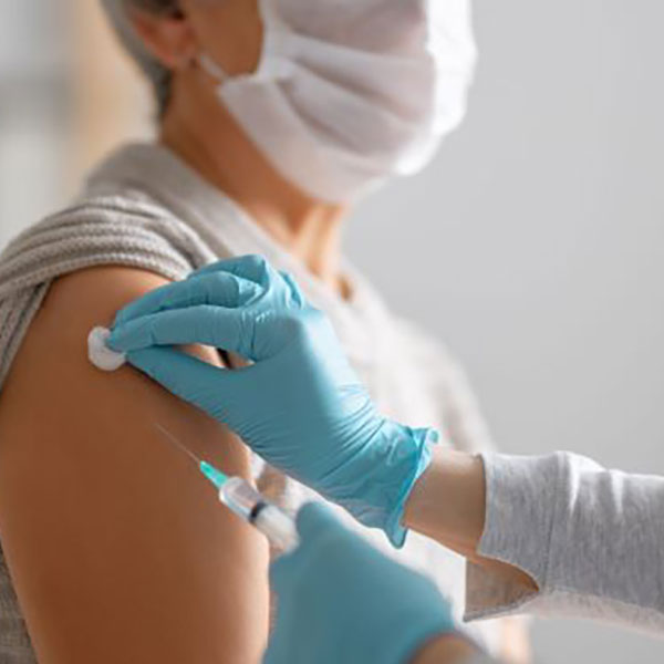 étude CHU Toulouse, la vaccination protège + que covid
